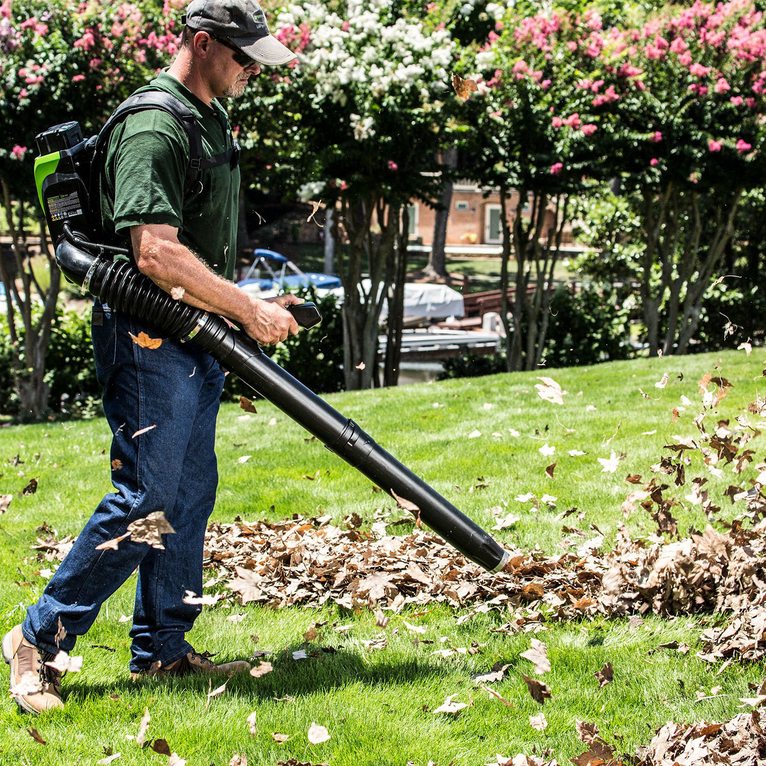 5 Tips To Keep In Mind When Using Backpack Leaf Blowers In Your Garden